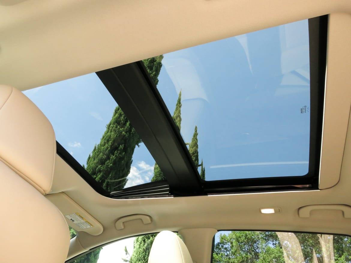 Panoramic Roofs Rule the Roadways News