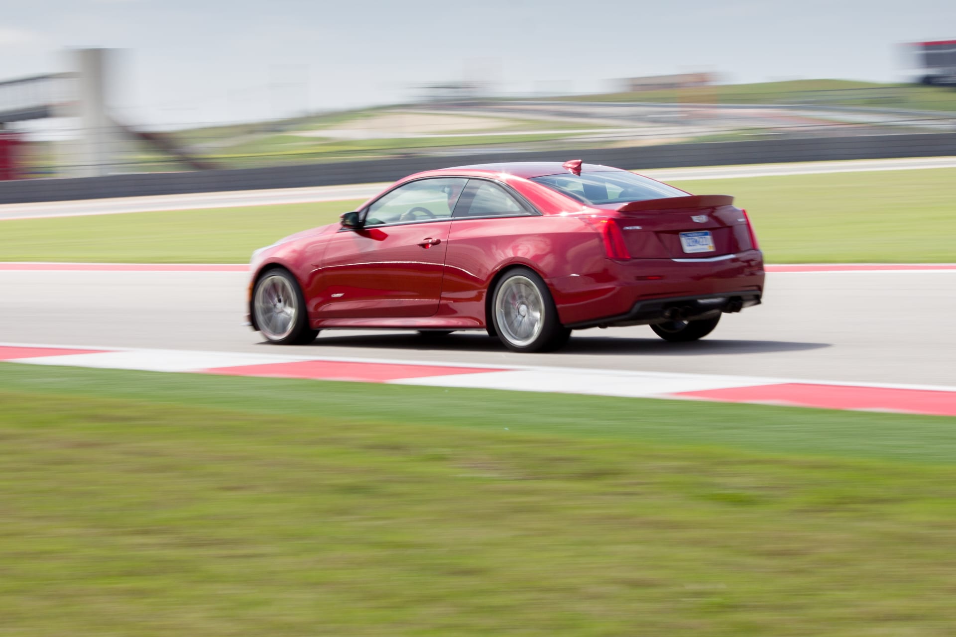 15Cadillac_ATS-V_JB_12.jpg