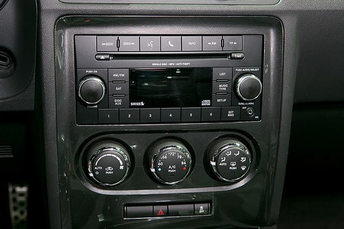 1202876246-1425511066021