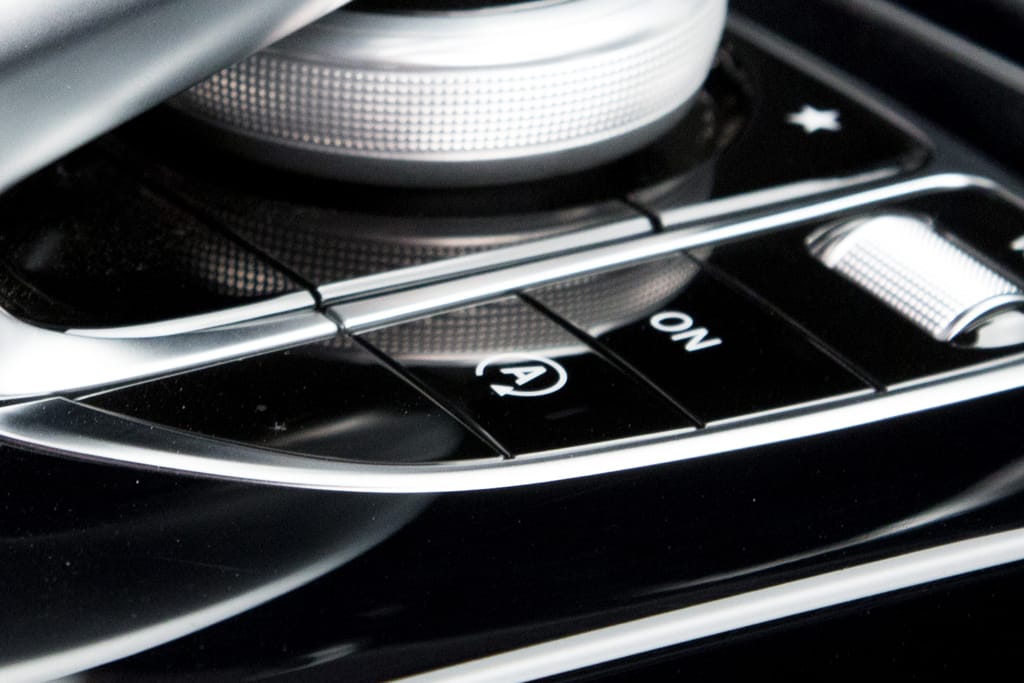 15_Mercedes-CClass_ES.jpg