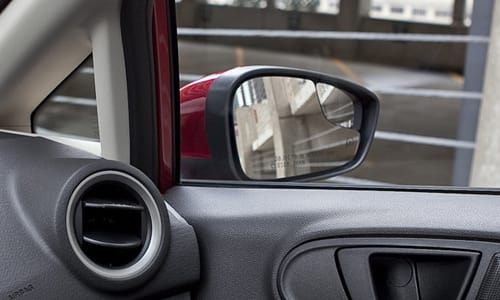 Wide Angle Side Mirrors Useful Or Annoying News Cars Com Wide Angle Side Mirrors Useful Or
