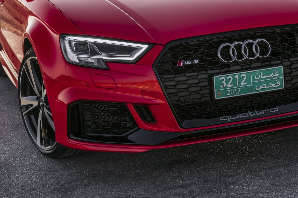 18Audi_RS_3_OEM_09.jpg