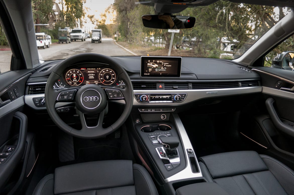 17Audi_A4_FD_KM_05.jpg