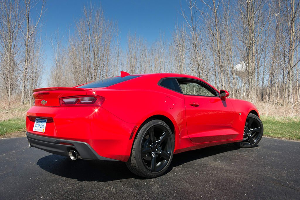 16Chevrolet_Camaro_Turbo_AB_02.jpg
