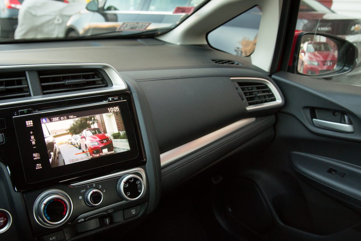 15Honda_Fit_EX_ES_LaneWatch_01.jpg