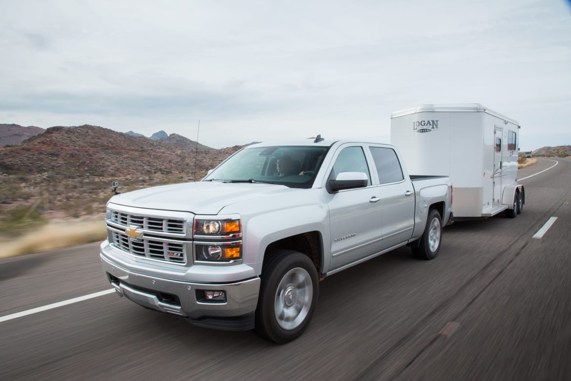 15Silverado_ES.jpg