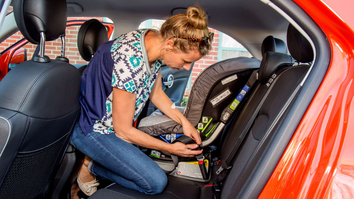 2018 Fiat 500x Car Seat Check News Cars Com 2018 Fiat 500x Car Seat Check News