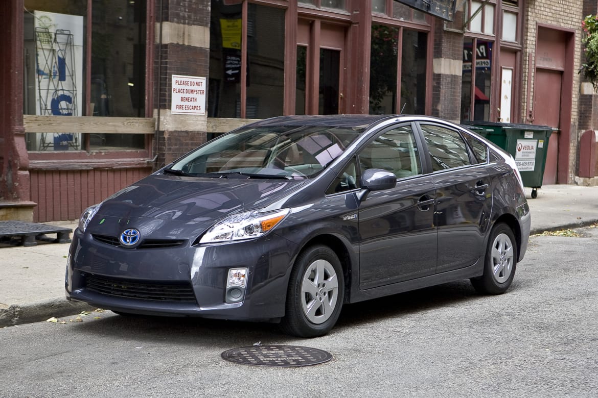 toyota-prius-2010-im.jpg