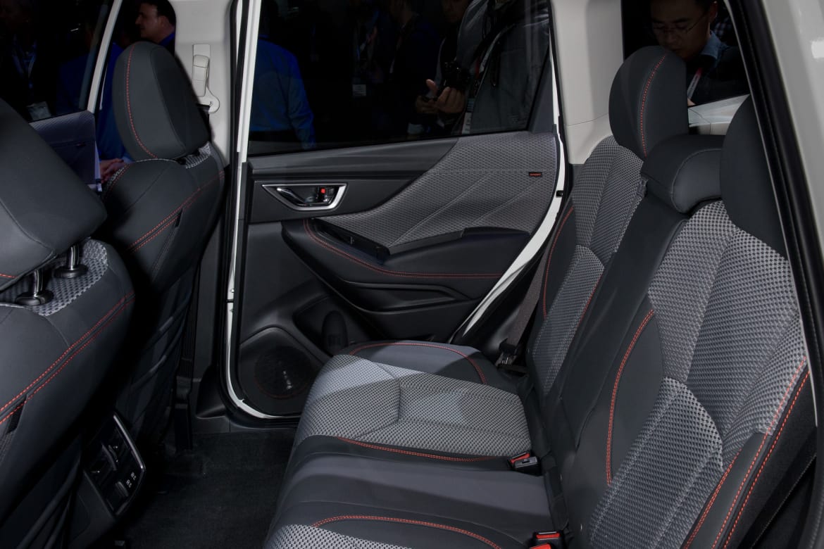 19-subaru-forester-2019-cl.jpg