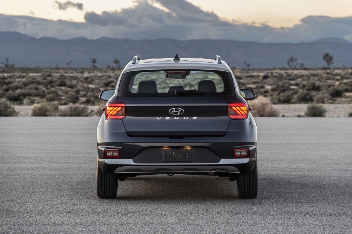 12-hyundai-venue-2020-blue--exterior--rear.jpg