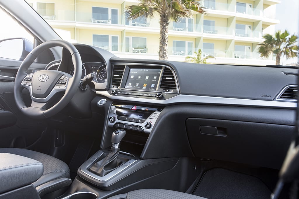 Elantra_38.jpg