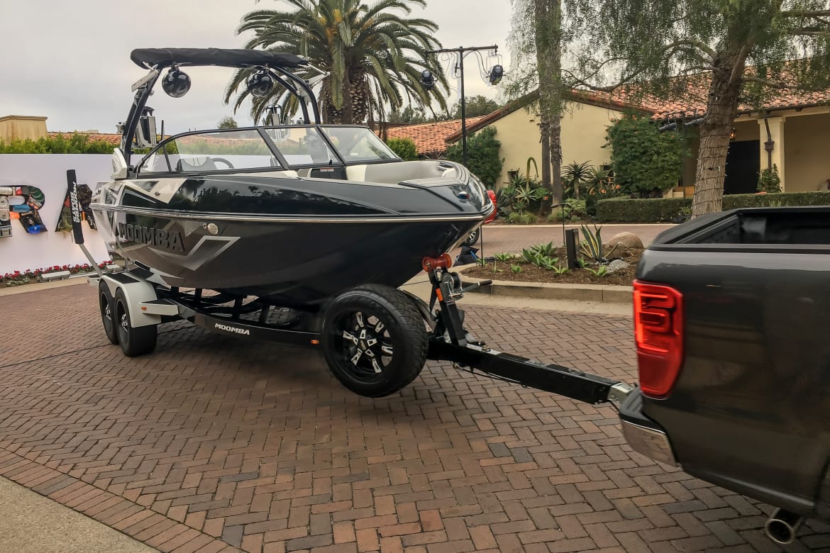 08-ford-ranger-2019-boat--exterior--tow.jpg