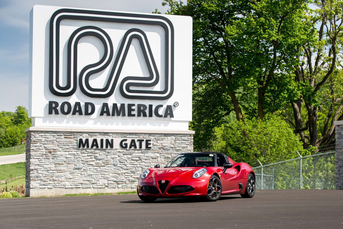 Alfa_4C-Spider_AC_06.jpg
