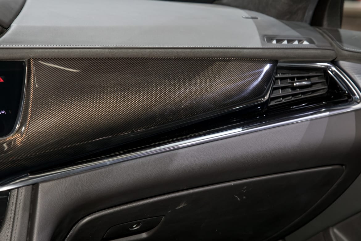 14-cadillac-xt6-2020-cl.jpg