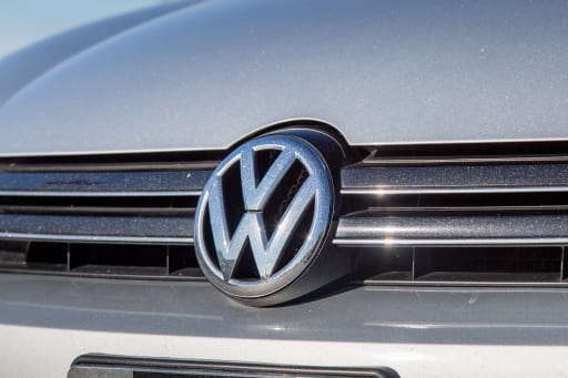 13Volkswagen_Jetta-SportWagen-TDI_AC_10.jpg