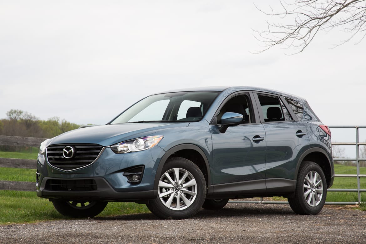 16Mazda_CX-5_SO_ES.jpg