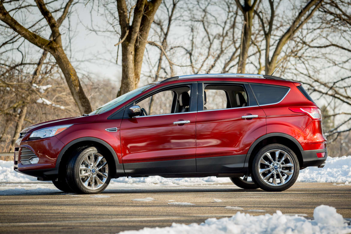 16Ford_Escape_AC_24.jpg