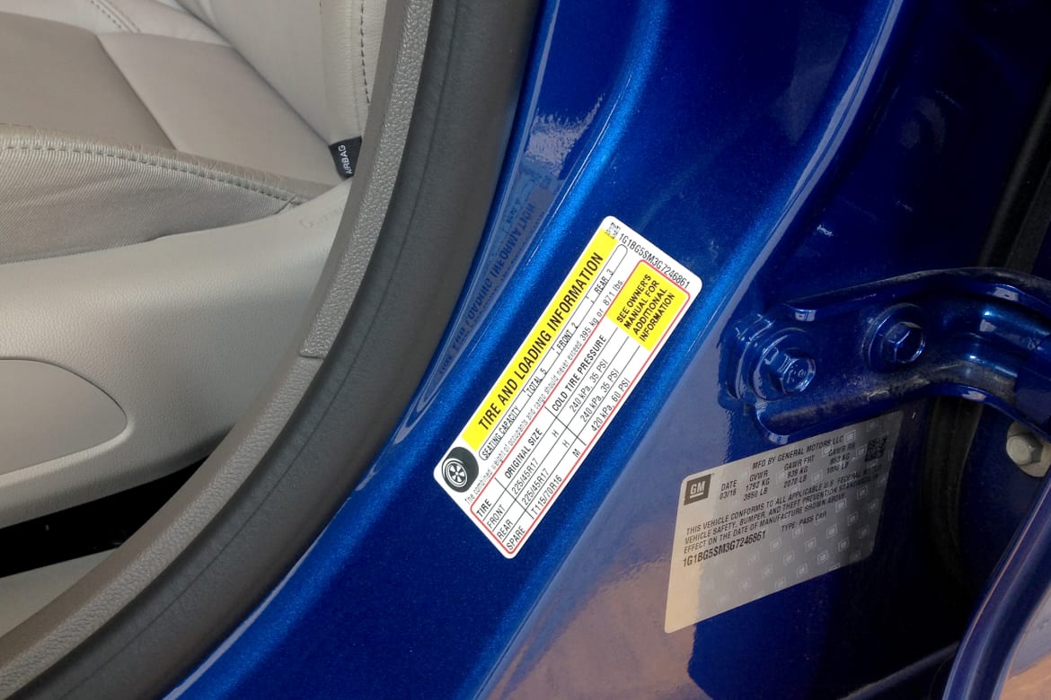 2016_chevrolet_cruze_tire_sticker_mh.JPG